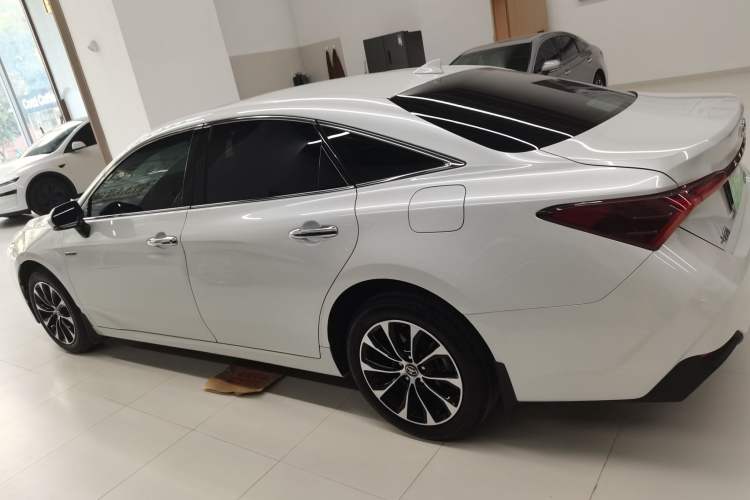 Used Toyota Avalon 2022 Dual-Engine 2.5L Luxury Edition
