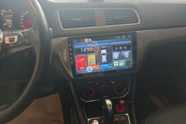 Used Volkswagen Lavida 2017 1.6L Automatic Comfort Edition
