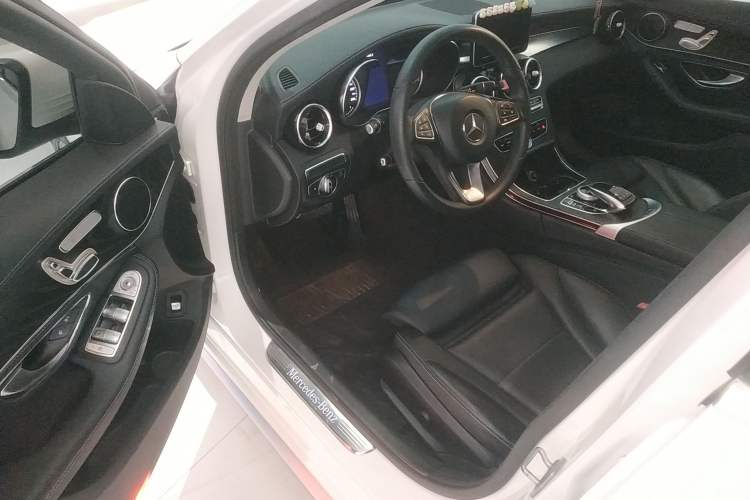Used Mercedes-Benz C-Class 2017 C 200 L Sport Edition
