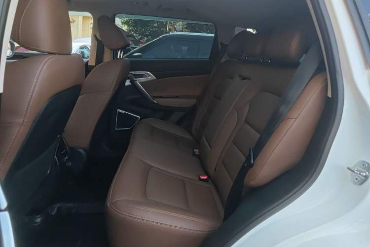 Used Geely Auto Emgrand X7 Sport 2016 1.8TD Automatic All-Wheel-Drive ZhiZun Edition
