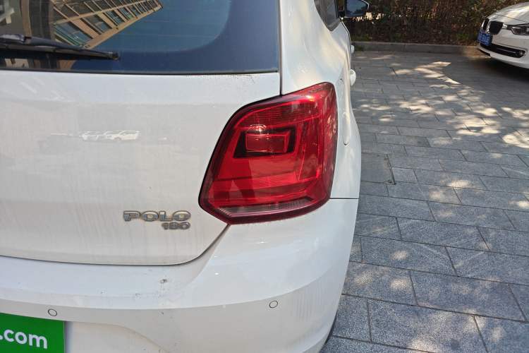 Used Volkswagen Polo 2016 1.6L Automatic Comfort Model
