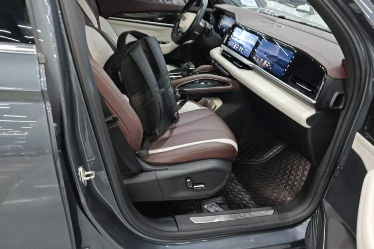 Used Geely Auto Monjaro L 2021 2.0TD DCT EVO Two-Wheel Drive Prestige Version
