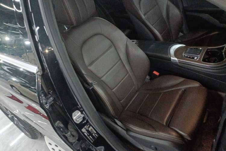 Used Mercedes-Benz GLC 2021 GLC 260 L 4MATIC Luxury Model