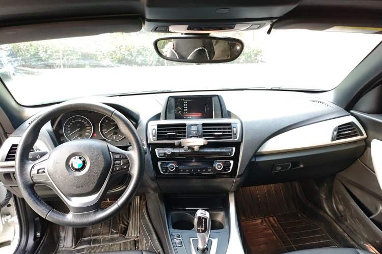 Used BMW 2 Series (Import) 2017 220i Convertible Coupe Leading Model
