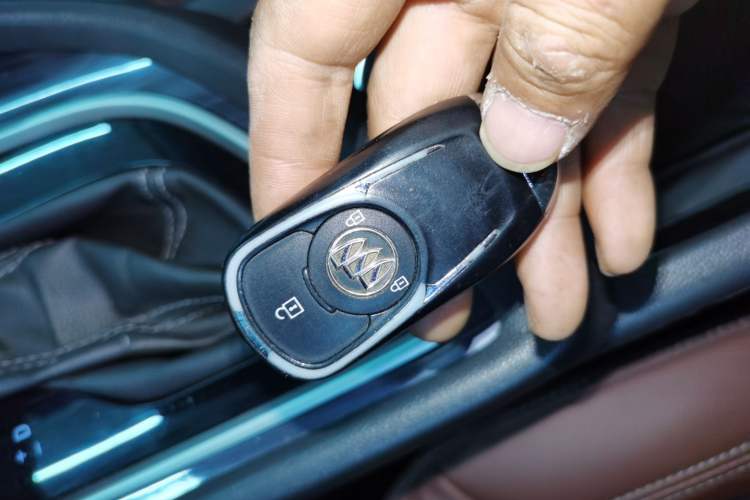 Used Buick GL6 2019 18T 6-Seater Connected Luxury Version China VI Standard