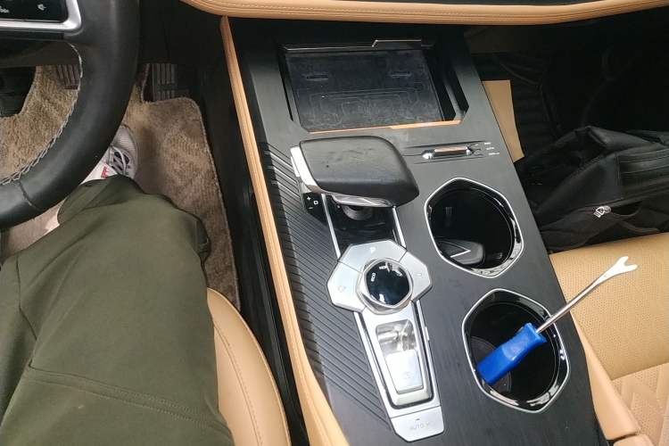 Used Changan UNI-K 2021 2.0T All-Wheel Drive Prestige Version
