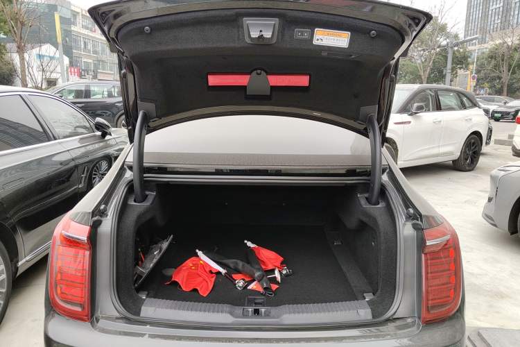 Used Hongqi H9 2022 2.0T Smart Connect Flagship Edition