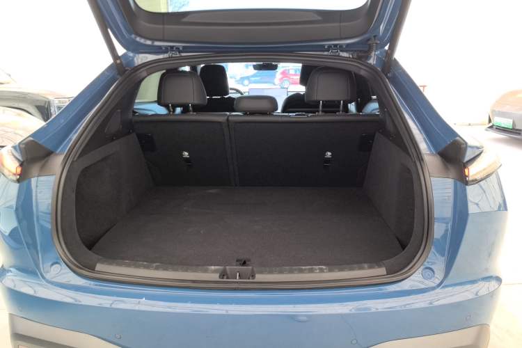 Used ONVO L60 2024 60 kWh Rear-Drive Version
