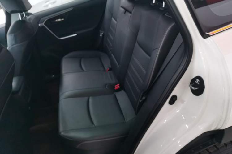 Used Toyota RAV4 2023 Dual-Engine 2.5L E-CVT Four-Wheel Drive Elite Plus Edition