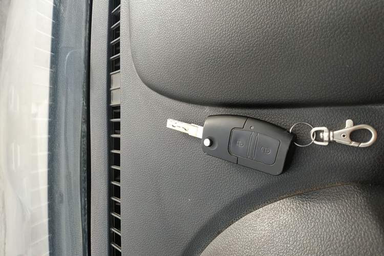 Used JMC Baodian 2020 2.5T Diesel Two-Wheel Drive Comfort Edition Long Wheelbase JX4D25A6L
