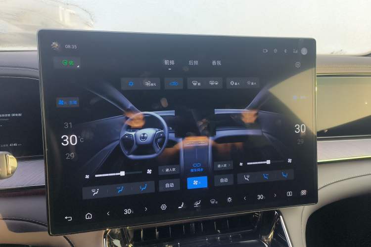 Used Denza Z9 2024 1100 km Four-Wheel Drive Max Version
