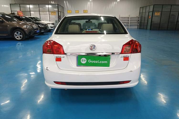 Used Buick Excelle 2015 1.5L Manual Classic Trim
