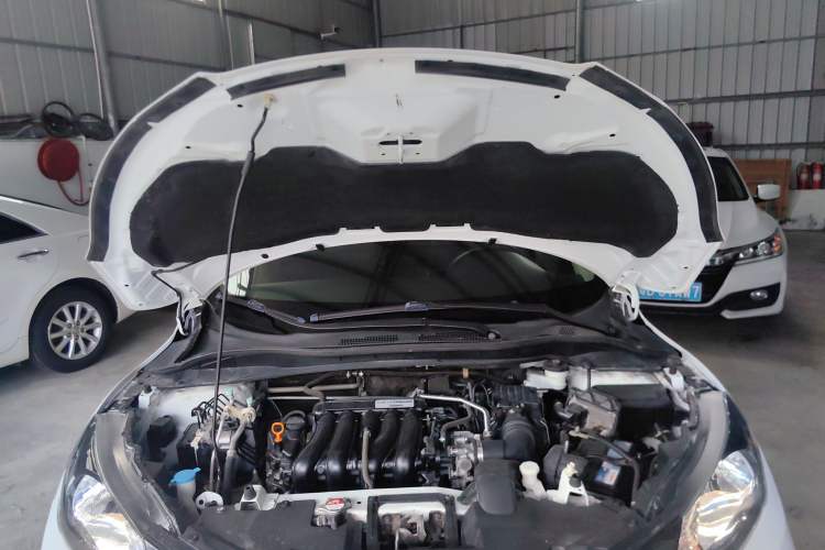 Used Honda Vezel 2015 1.5L CVT two-wheel drive Comfort trim
