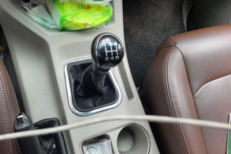 Used FORTHING Lingzhi 2018 M5L 1.6L 9-Seater Comfort Model