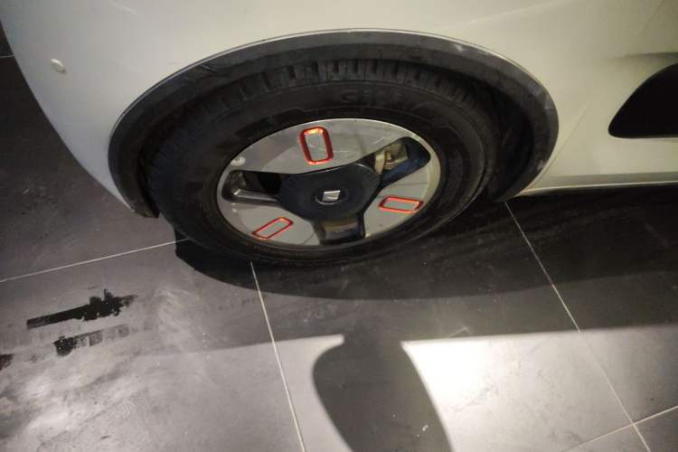 Used Baojun KiWi EV 2021 Artist Model Lithium Iron Phosphate
