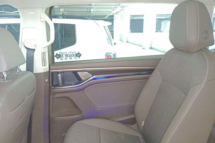 Used Volkswagen Viloran 2020 330TSI Business Edition
