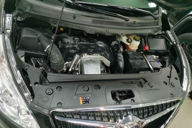 Used Buick GL8 2018 28T Luxury Model China VI Standard