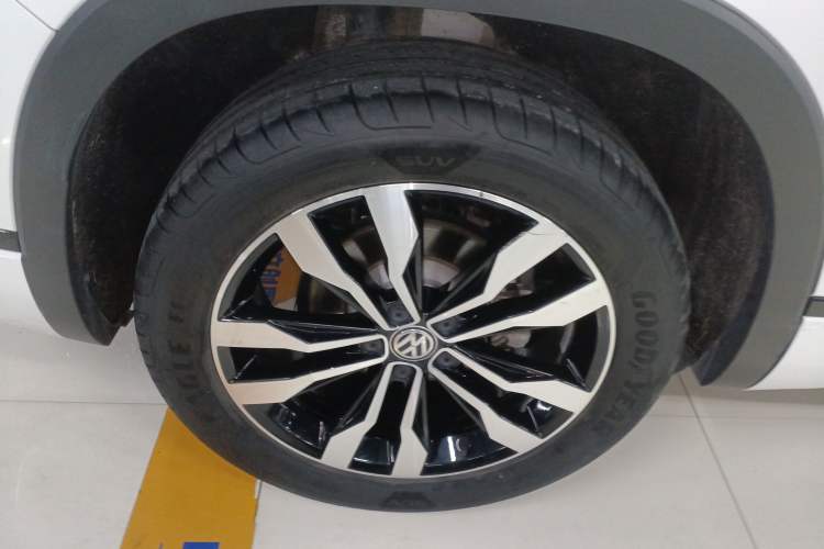 Used Volkswagen Tayron 2020 380TSI All-Wheel Drive R-Line Connected Version
