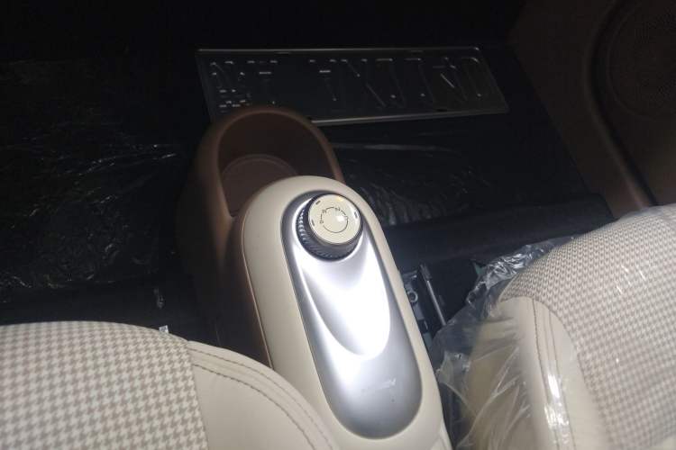 Used Wuling Hongguang MINIEV 2025 Four-Door Version Zhenxiang+ Edition