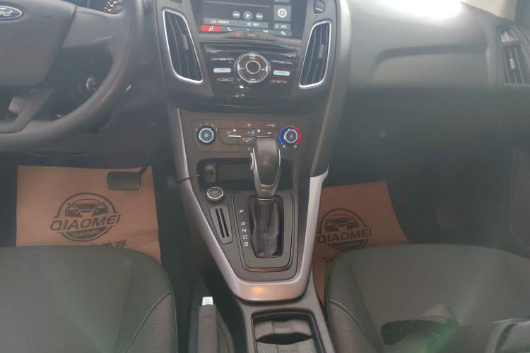 Used Ford Focus 2017 Hatchback 1.6L Automatic Comfort Plus SmartDrive Edition
