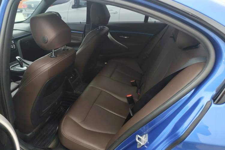 Used BMW 3 Series 2019 320i M Sport Package
