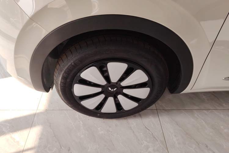 Used Wuling Bingo 2024 333 km Enjoyment Version
