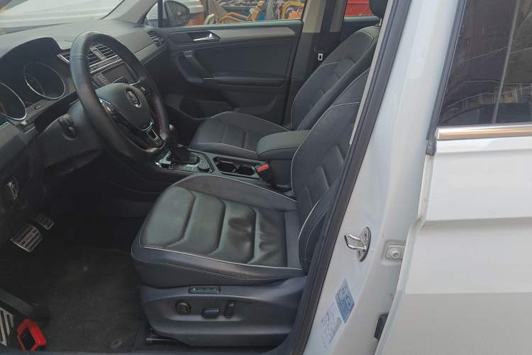 Used Volkswagen Tiguan L 2017 380TSI Automatic All-Wheel-Drive Flagship Edition
