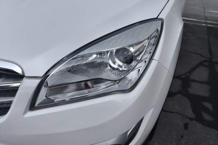 Used Changan CS35 2016 1.6L Automatic Luxury Model China V Standard
