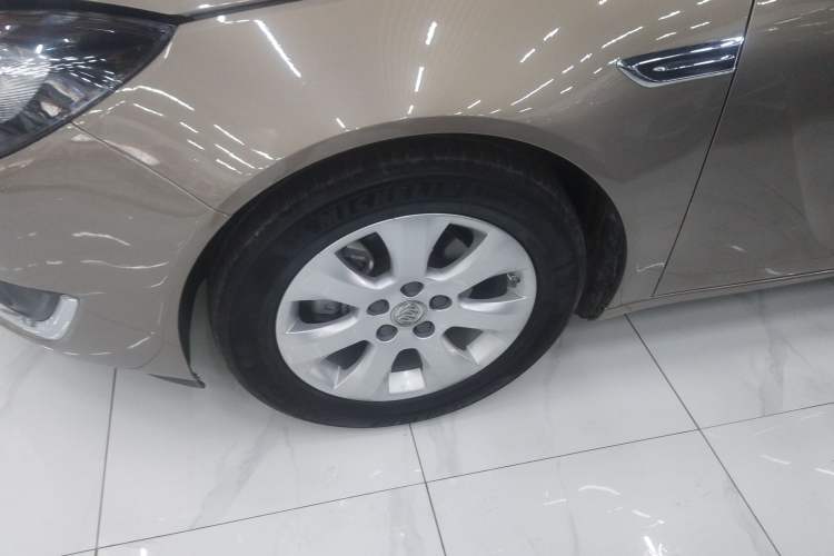 Used Buick Regal 2015 2.0L Leading Fashion Edition
