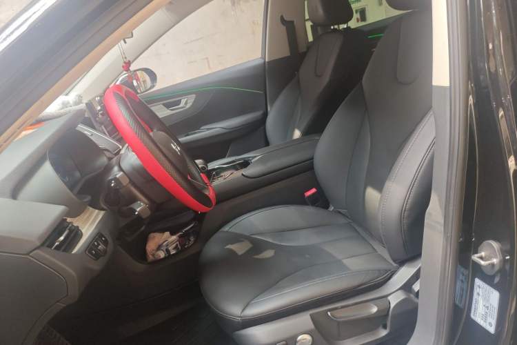 Used Hongqi E-QM5 2023 620km PLUS
