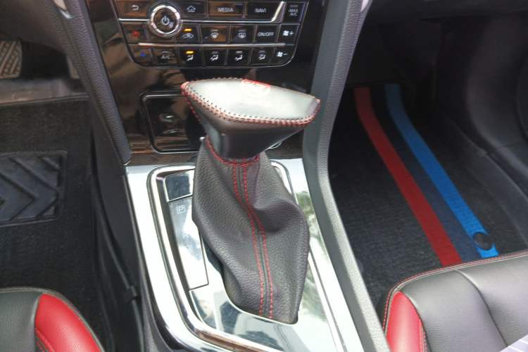 Used Venucia D60 2018 1.6L CVT Smart Connect Elite Edition
