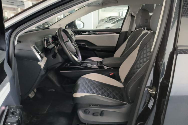 Used Volkswagen ID.6 CROZZ 2022 Long-Range PRO Edition
