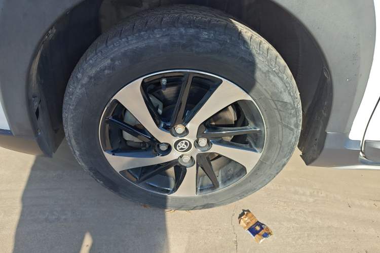 Used Toyota YARiS L 2022 X-Trail 1.5L CVT Leading PLUS Edition