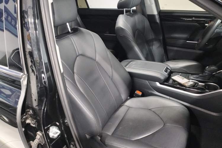 Used Toyota Highlander 2022 Dual-Engine 2.5L Four-Wheel Drive Prestige Version 7 Seats