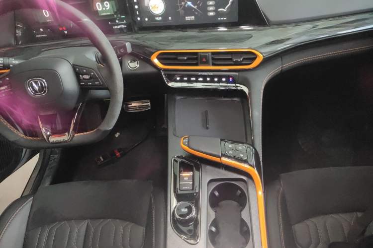 Used Changan UNI-T 2022 1.5T Sport Edition Flagship Version
