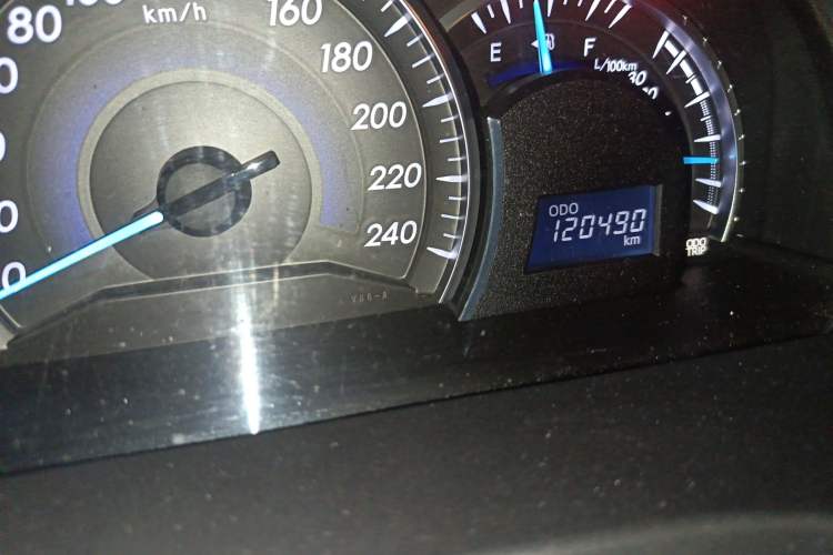 Used Toyota Camry 2015 2.0G Premier Edition
