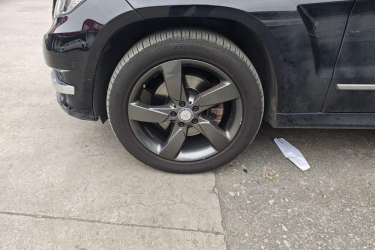 Used Mercedes-Benz GLK-Class 2013 GLK 300 4MATIC Dynamic Sunroof Model