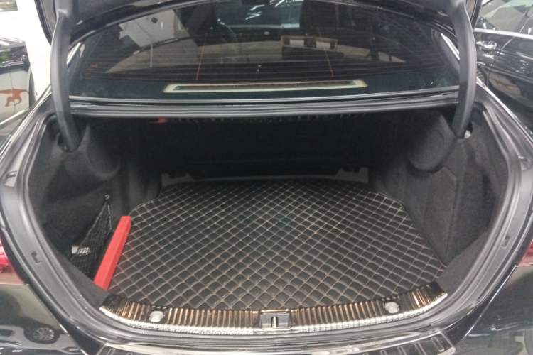 Used Mercedes-Benz E-Class 2023 Updated E 300 L Fashion Edition
