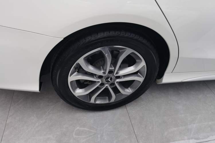 Used Mercedes-Benz C-Class 2018 C 180 L Fashion Edition Sport Version