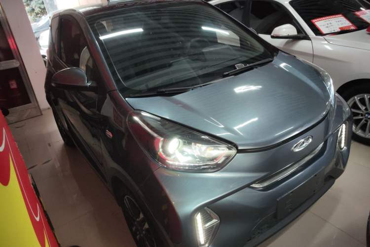 Used Chery Little Ant 2022 Sweet Pink Edition Half-Sugar Version Lithium Iron Phosphate 29.2 kWh 30 kW 301 km