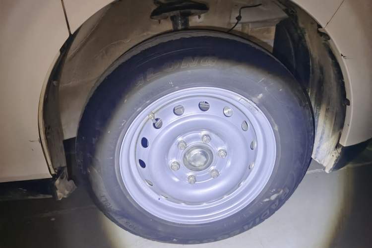 Used Ruichi EC75 2025 Model Passenger Vehicle Smart Driving Ultra-Charging Edition, Pioneer Type I, 52.16 kWh