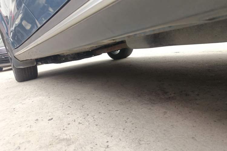 Used Roewe RX5 2016 20T Two-Wheel Drive Automatic Internet Smart Edition
