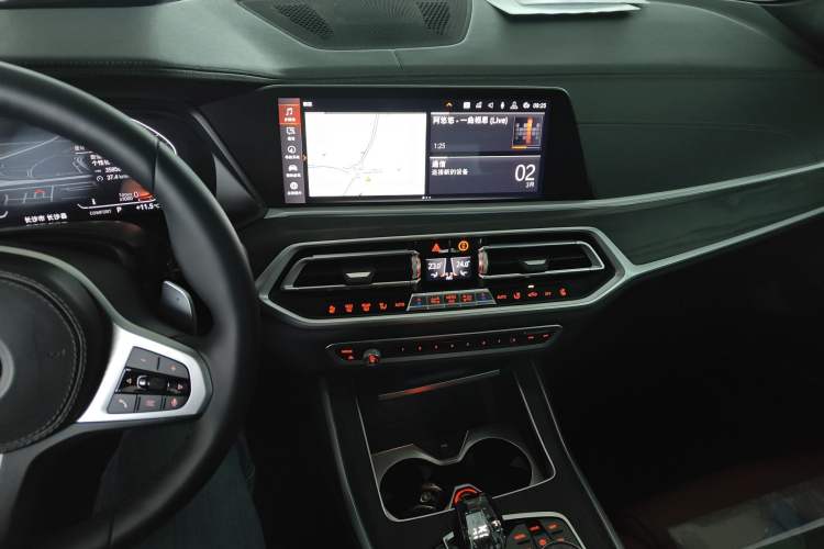 Used BMW X7 2019 xDrive40i Luxury M Sport Package
