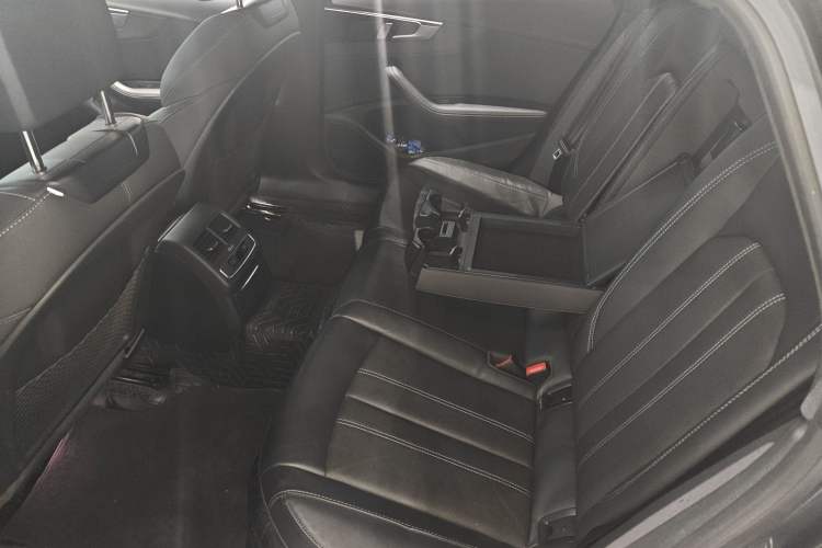 Used Audi A4L 2024 40 TFSI Luxury Dynamic Edition