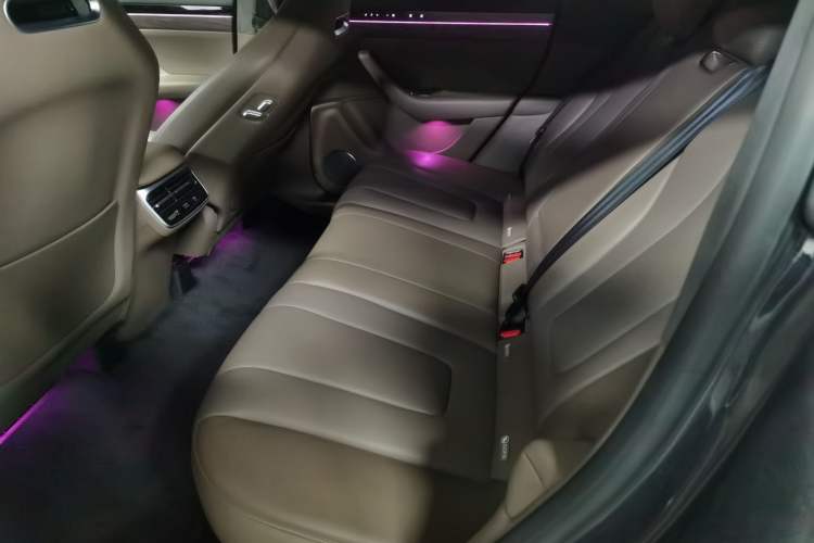 Used Hima Luxeed R7 2025 Range-Extended Version 251 km Max
