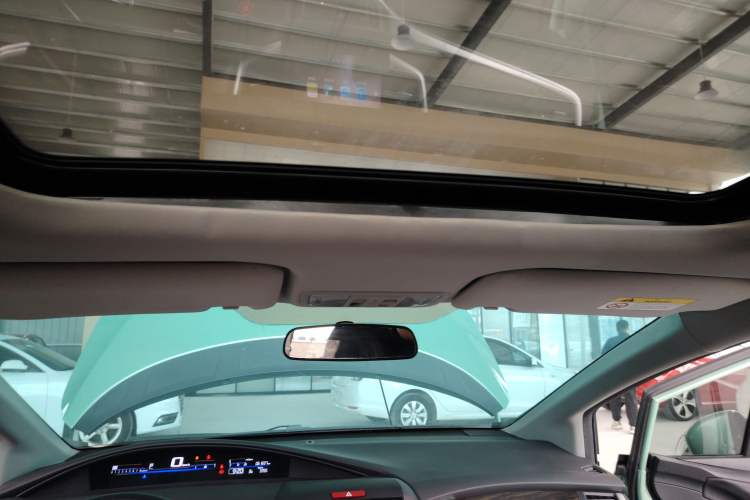 Used Honda Jade 2017 1.8L automatic Comfort version 5 seats
