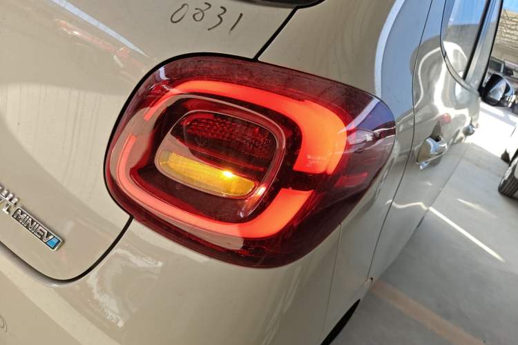 Used Wuling Hongguang MINIEV 2025 Four-Door Version Advanced Edition
