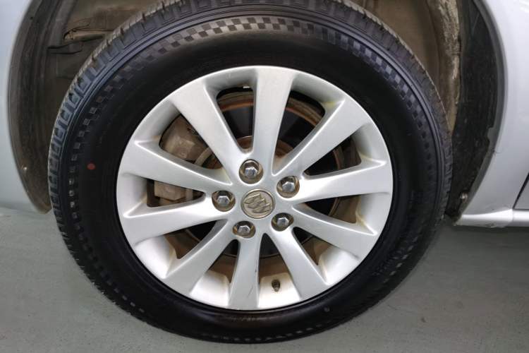 Used Buick GL8 2014 2.4L Classic Edition
