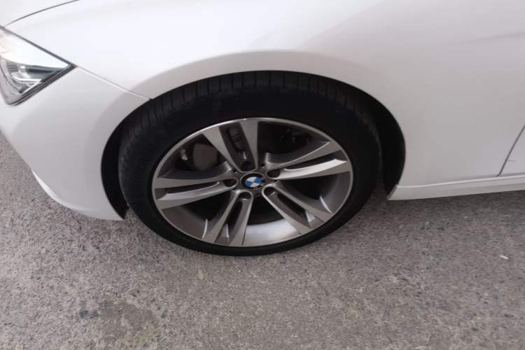 Used BMW 3 Series 2016 320Li Ambition Model
