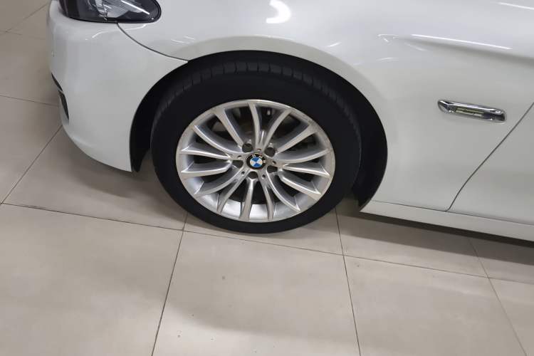 Used BMW 5 Series 2017 525Li Luxury Design Package
